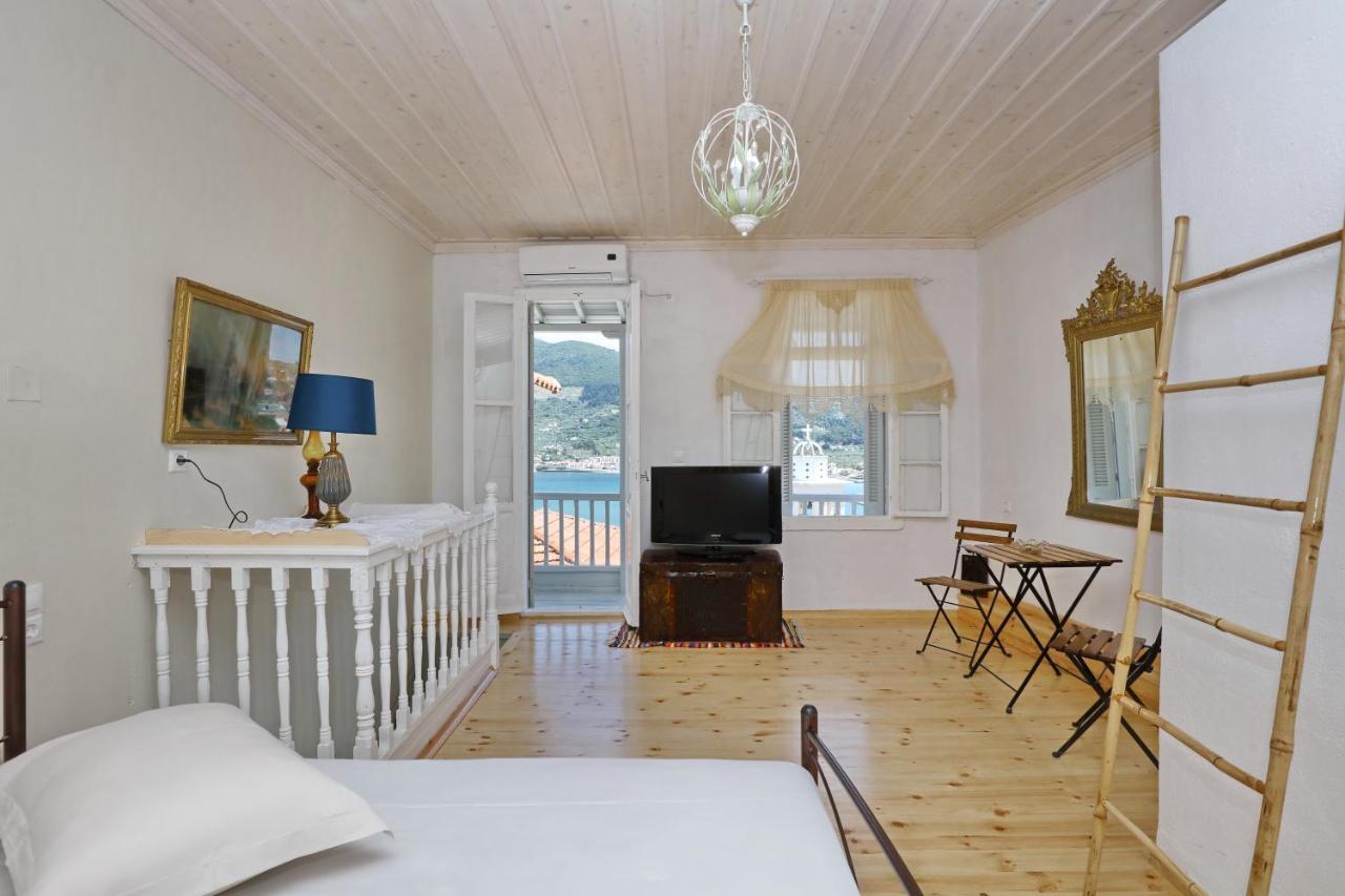 Appartement House Of Town à Skopelos Extérieur photo