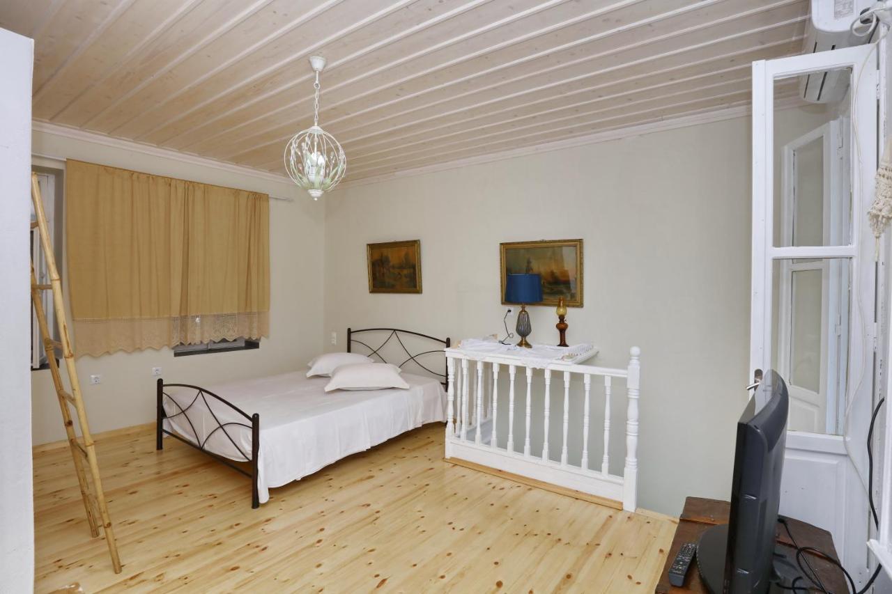 Appartement House Of Town à Skopelos Extérieur photo